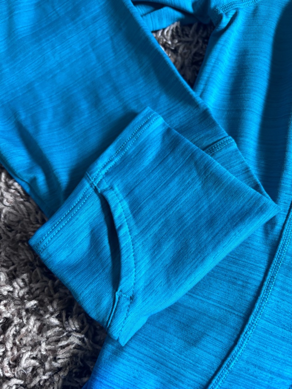 Athleta Pacifica Illume UPF Fitted Top in Teal Blue - Picture 4 of 6